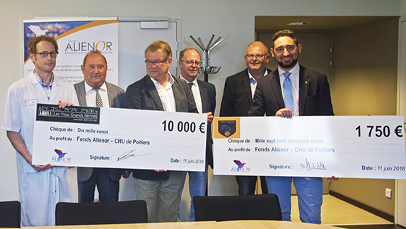 Les yeux grands fermés et le Rotary club Poitiers-Futuroscope au soutien de la recherche contre la DMLA