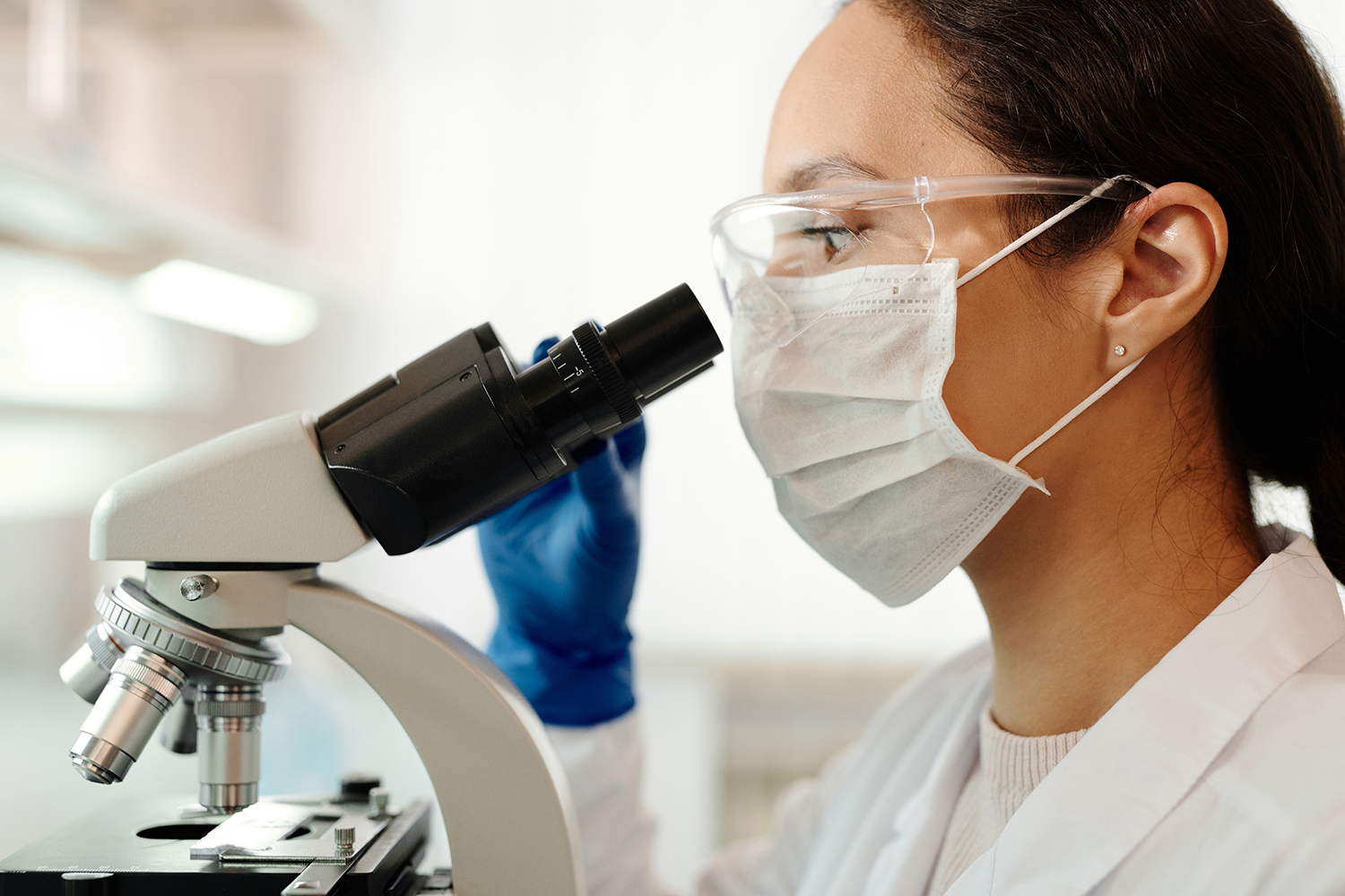 Les femmes et les filles de science sont présentes au fonds Aliénor !