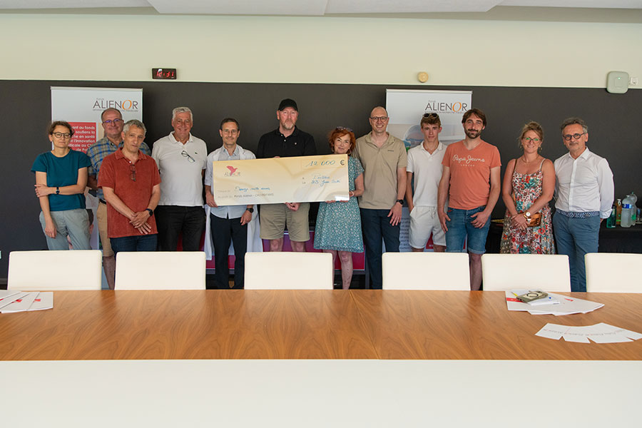Le Foodtrucks Festival 86 remet un don de 12 000 € au fonds Aliénor du CHU de Poitiers