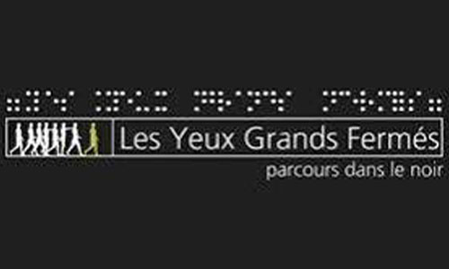 Les-yeux-grands-fermés